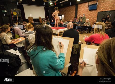 Art Classes Seeking Models Play Live Model Drawing Lesson Min