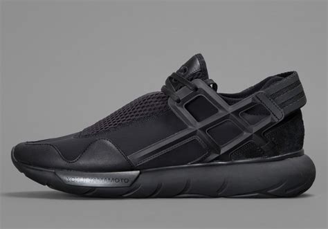 However, this method involves knowing the factor (x + y) beforehand (and the understanding of factor theorem). adidas Y-3 Qasa "Blackout" - SneakerNews.com