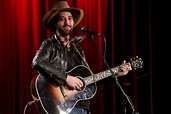 ‘Fear and Saturday Night’: How Ryan Bingham Defeated the Darkness ...