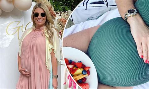 Pregnant Billi Mucklow Shares Glimpse Of Her Bump As She Poses In A