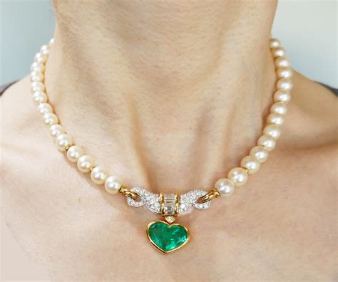 Bvlgari Heart Emerald Diamond Pearl Gold Necklace Bulgari Nadine Krakov Collection