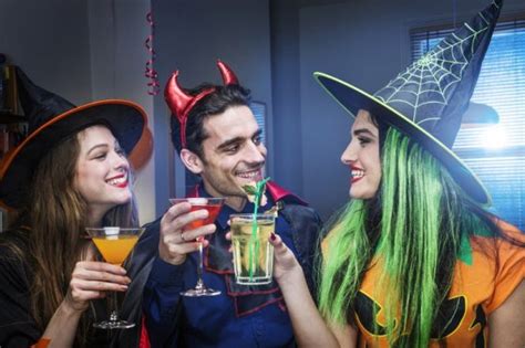 Ten Fun Adult Halloween Party Games Gunaxin