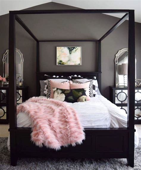 20 pink and black bedroom