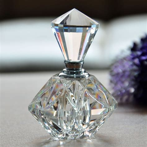 Wholesale Small 5ml Beautiful Luxury Empty Crystal Glass Perfume