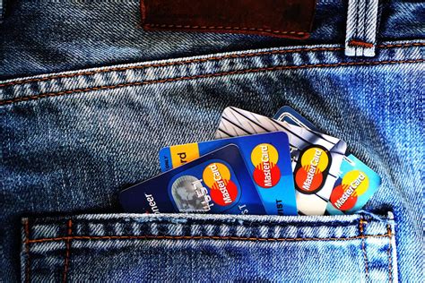 As of quarter 3 in 2020, the average credit card debt has decreased for the first time in several years. Average Credit Card Debt in the UK - MoneyNerd