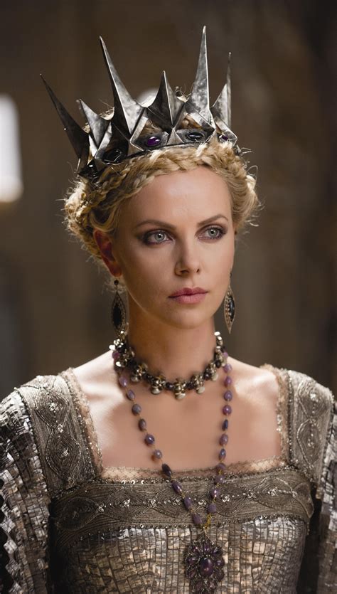 Charlize theron wearing side parted straight cut (1 of 26). Charlize Theron Snow White