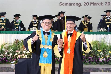 Prof Muhlis Guru Besar Baru UIN Walisongo Bidang Ilmu Ekonomi Islam