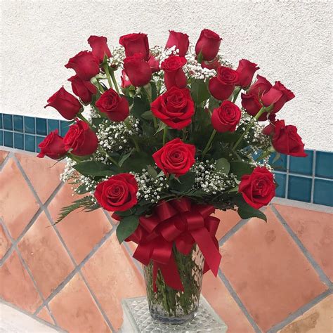 One Dozen Red Rose Bouquet In Highland Ca Hiltons Flowers