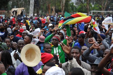 Mugabe Must Go Zimbabweans Take To Streets To Demand Cornered President Step Down Ibtimes Uk