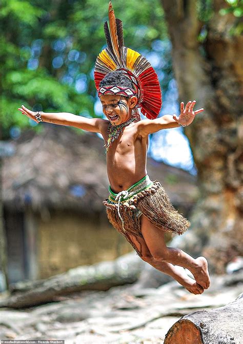 Fighting For Their Existence Incredible Photographs Of Brazilian Rainforest Tribes Rainforest