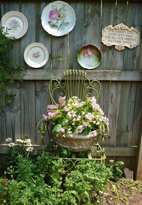 33 Most Beautiful Vintage Garden Decor Ideas Farmfood