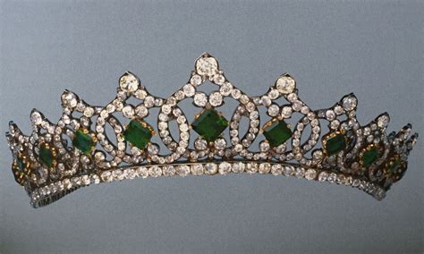 Emerald Tiara Royal Jewelry Royal Jewels Crown Jewels