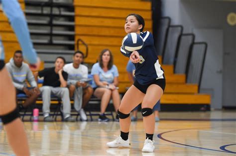 Heritage High Girls Volleyball Atop Bay Valley Athletic League