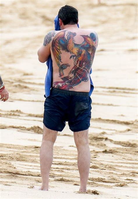 Ben afflecks tattoos although he has a handful of tattoos the one that has gotten the most media coverage by far is his back tattoo. Ben Affleck Talks Phoenix Back Tattoo Love on Ellen