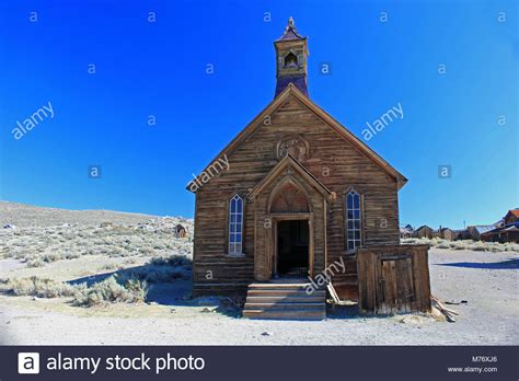 Abandoned Church Hi Res Stock Photography And Images Alamy