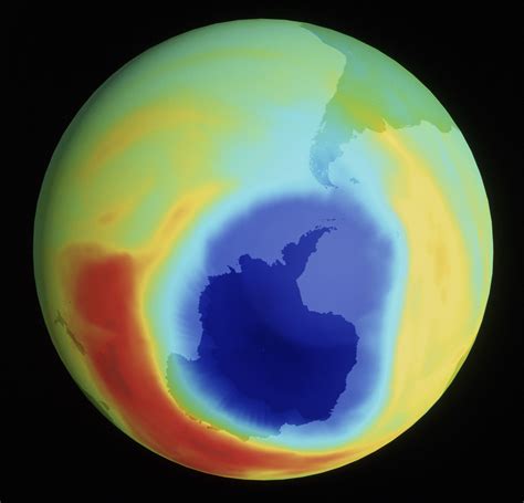 despite polar progress ozone layer continues to deteriorate