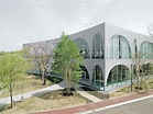 Tama Art University Library op de Hachioji campus, Hachioji City, Tokyo ...