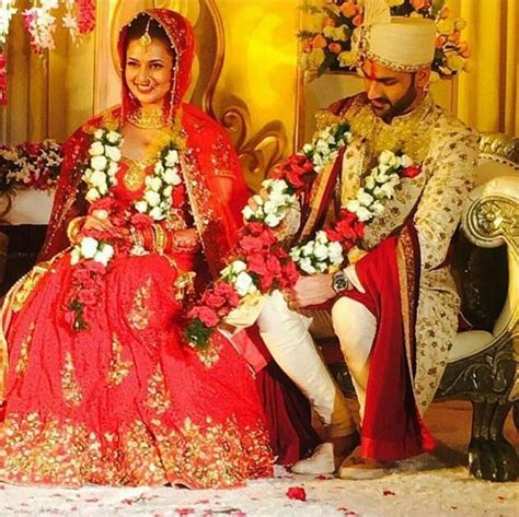Divyanka Tripathi And Vivek Dahiya Are Married Now See Inside Pics