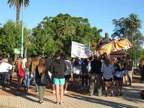 El último Primer Día Por Las Calles De La Ciudad Diario El 9 De Julio