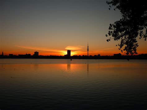 Browse 4,817 hamburg alster stock photos and images available, or start a new search to explore. Sonnenuntergang an der Alster in Hamburg Foto & Bild ...
