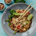 Classic Chicken Pad Thai Recipe | Gourmet Food World