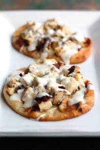 Dust each pizza with garlic powder and basil. Chicken Bacon Ranch Naan Pizzas | Recipe | Naan pizza ...