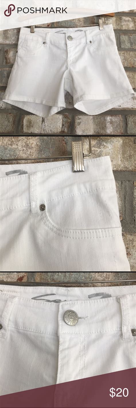 Seven7 Polar White 4” Inseam Stretch Denim Shorts Size 4 Flattering Fashion White Denim