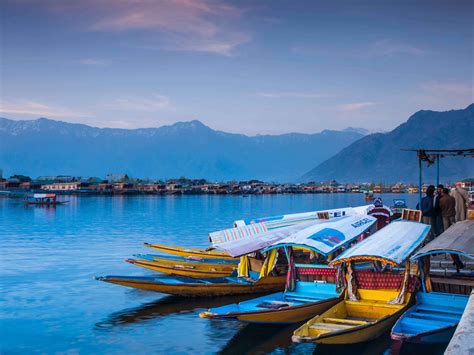 Top 10 Best Places To Visit In Srinagar Tourist
