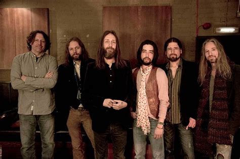 Black Crowes To Reissue ‘shake Your Money Maker