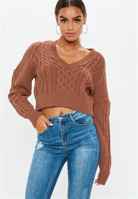 Tall Brown V Neck Cable Knitted Cropped Sweater Missguided