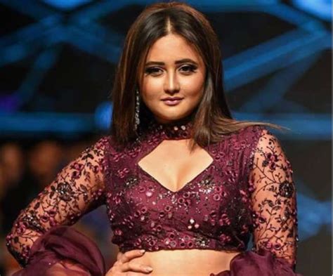 Bigg Boss 13 Rashmi Desai To Be Rock Salman Khan Show With Her This Action Know The Details Bigg