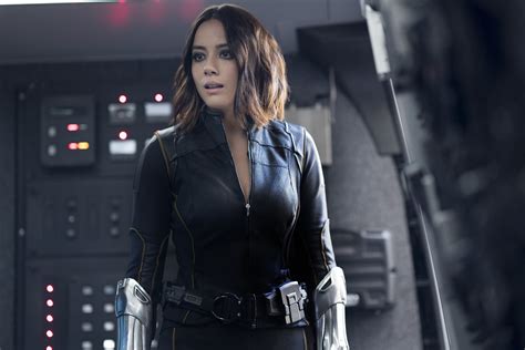 Chloe bennet is an american actress and singer. Chloe Bennet As Daisy Johnson In Agent Of Shield Season 4 ...
