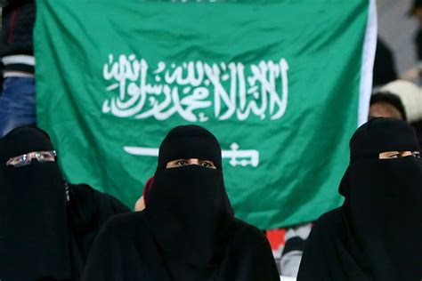 mulheres vão poder ir a estádios na arábia saudita placar o futebol sem barreiras para você