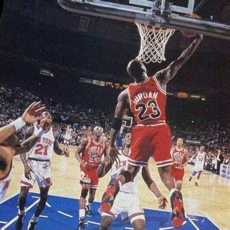 Mj Reverse Dunks At New York Knicks In The 93 Playoffs Michael Jordan
