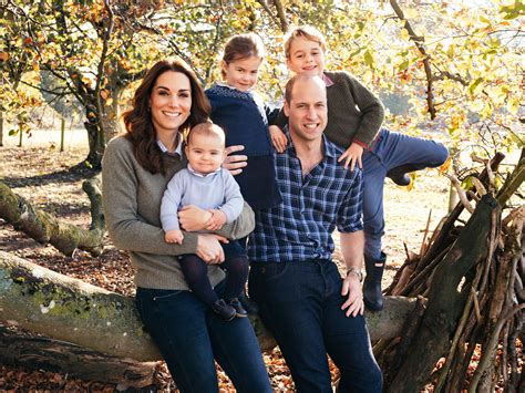 Royal family releases their Christmas card photos - AOL Entertainment