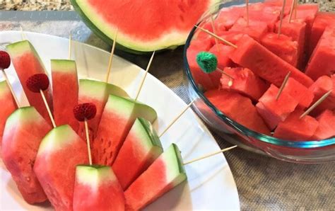 wie man die wassermelone einfach und schön schneiden kann uberalles