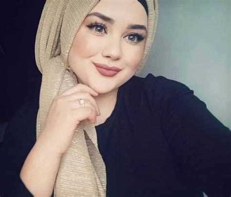 Luxyhijab Adlı Kullanıcının Hijab Beauty جمال المحجبات Panosundaki Pin