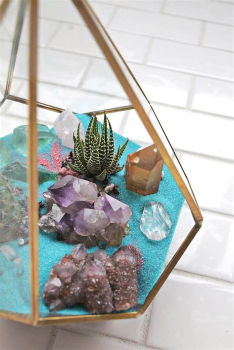 31 Best Decorating Ideas And Designs With Crystals And Stones For 2023
