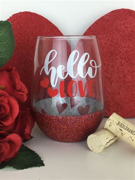 Hello Love Unique Wine Glass W Peek A Boo Hearts Floating In Silver