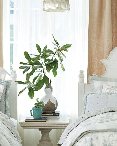 10 Unexpected Bedside Tables - How to Decorate