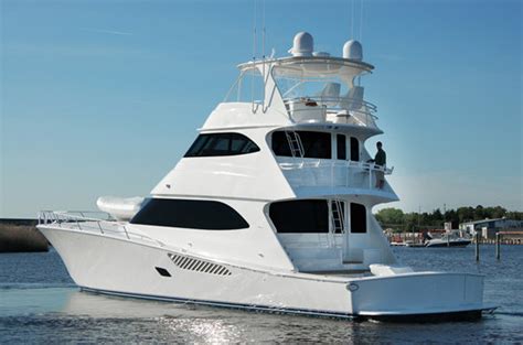 Seakeeper M26000 Equipped Motor Yacht Viking 82 Enclosed Bridge