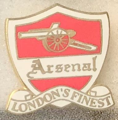Arsenal's first crest from 1888. www.badges-jiri.estranky.cz - Photo album - SBÍRKA ...