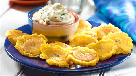 Fried Plantains With Garlic Dipping Sauce Hellmanns Us