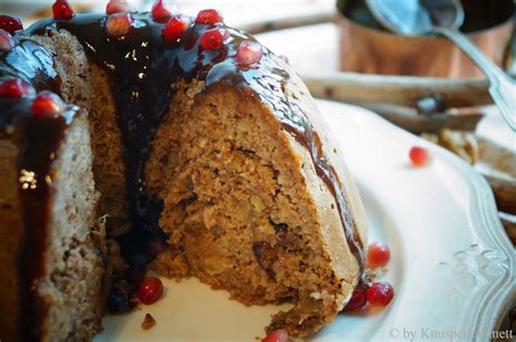 Traumhafter Dattel -Tahin-Kuchen mit Walnüssen Granatapfelkernen und
