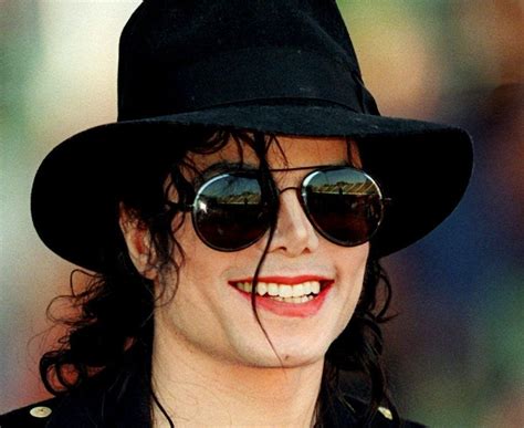 Michael Jacksons Sunglasses Michael Jackson Photo 15228750 Fanpop