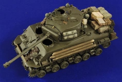 M4a3 E8 Sherman Tank Fury Stowage By Verlinden