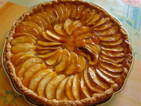 4.6/5 (5 votes), 0 commentaires. Recette de Tarte aux pommes dorées au miel