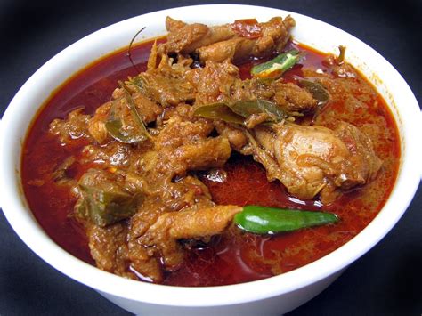 Madras chicken curry, tamilnadu style chicken curry, kozhi kari, kozhi curry revcipe, easy indian recipes, madras kozhi curry, south indian chicken curry. A Chicken Curry Recipe - Sri Lankan Style