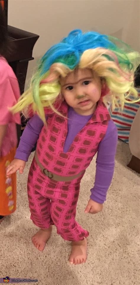 We did not find results for: Lady Glitter Sparkles Costume - Photo 2/4