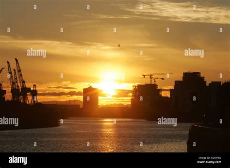 Changing Face Of Clyde Waterfront Pic Peter Devlin Stock Photo Alamy